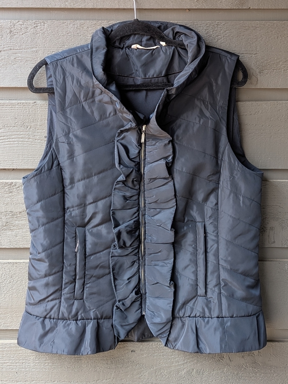 Soft Surroundings St Aubin Ruffle Puffer Vest M Black Zip Up Pockets Lightweight